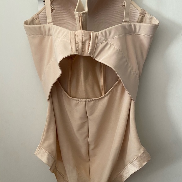 Maidenform Shapewear - Picture 13 of 13